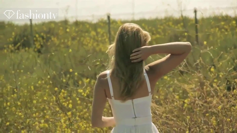 Marie_Claire_UK_28259129_5BBehind_the_Scenes5D.jpg