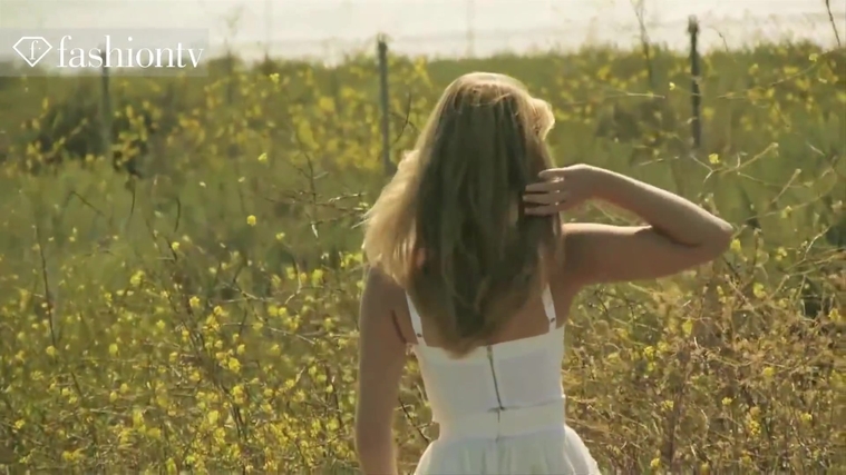 Marie_Claire_UK_28259429_5BBehind_the_Scenes5D.jpg