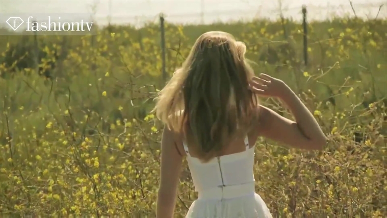 Marie_Claire_UK_28259629_5BBehind_the_Scenes5D.jpg