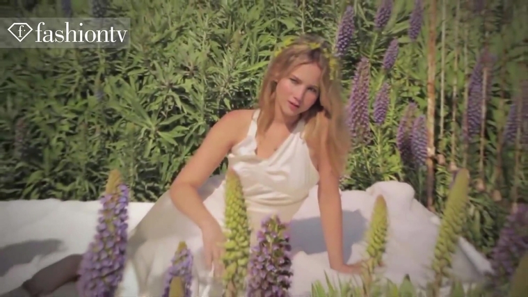 Marie_Claire_UK_28266529_5BBehind_the_Scenes5D.jpg