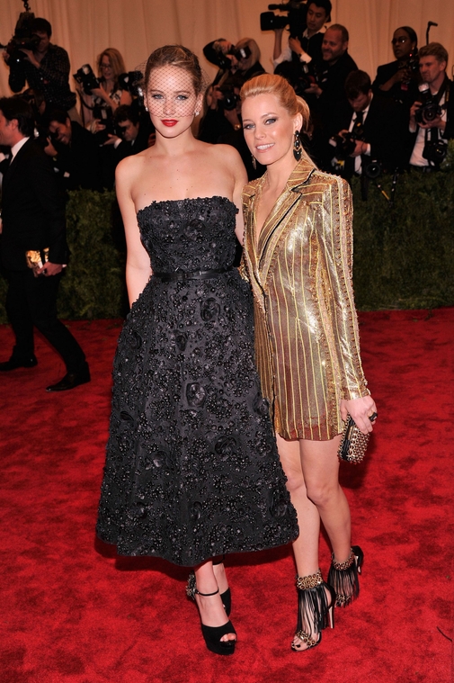 May_6_-_2013_Met_Gala2C_Metropolitan_Museum_of_Art2C_NYC_2813429.jpg