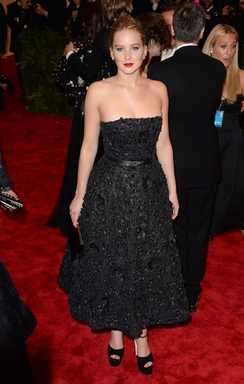 May_6_-_2013_Met_Gala2C_Metropolitan_Museum_of_Art2C_NYC_287329.jpg