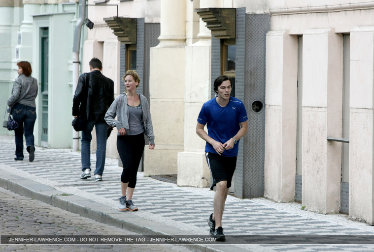 May_7_-_Jogging_around_Prague_with_her_boyfriend_Nicholas_Hoult_28229.jpg