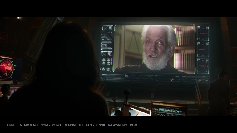 Mockingjay_Trailer_2815429.jpg