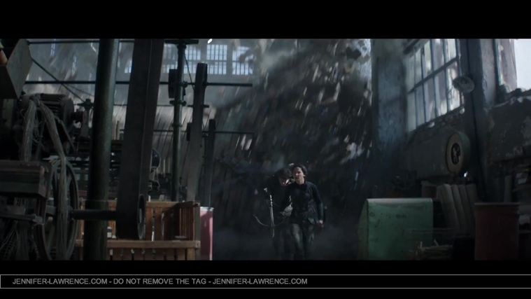 Mockingjay_Trailer_2873029.jpg