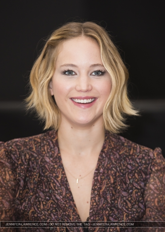 November_10_-__Mockingjay_Part_1__London_Press_Conference_28729.jpg
