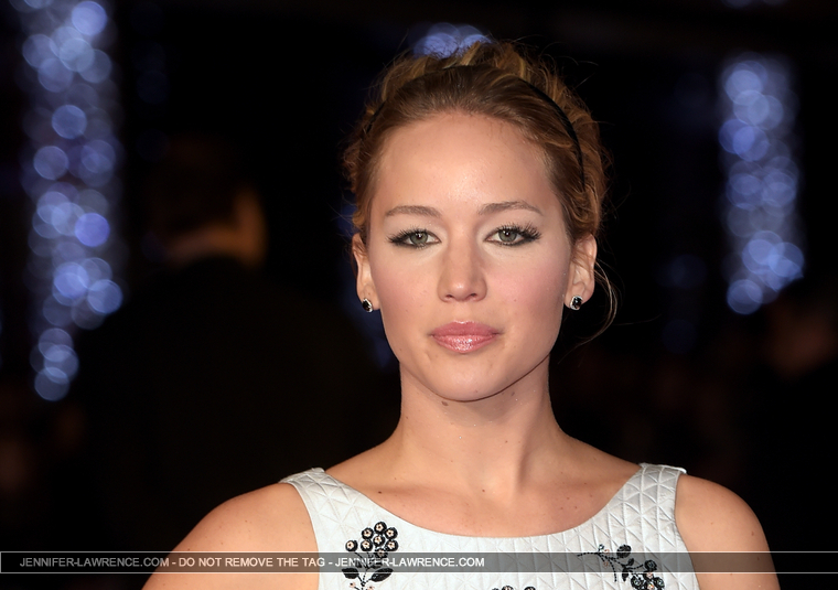 November_10_-__Mockingjay__Part_1__World_Premiere_in_London_2846929.jpg