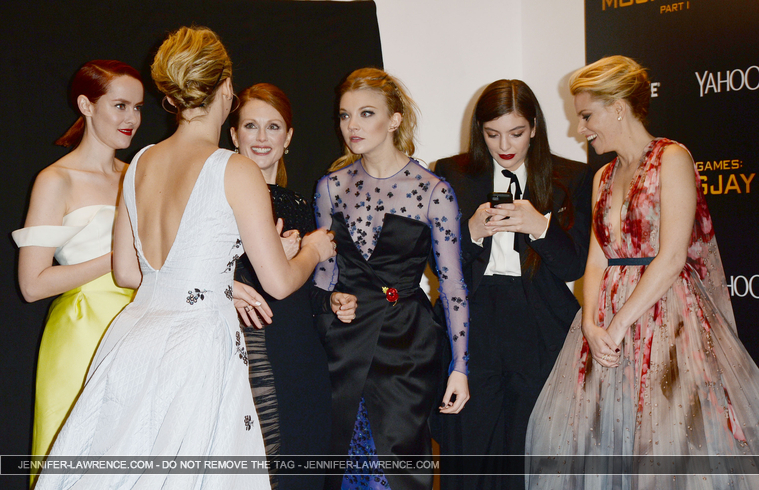 November_10_-__Mockingjay__Part_1__World_Premiere_in_London_5BInside5D_284029.jpg