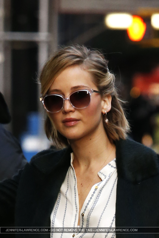 November_13_-_Arriving_at__Good_Morning_America__in_New_York_284829.jpg
