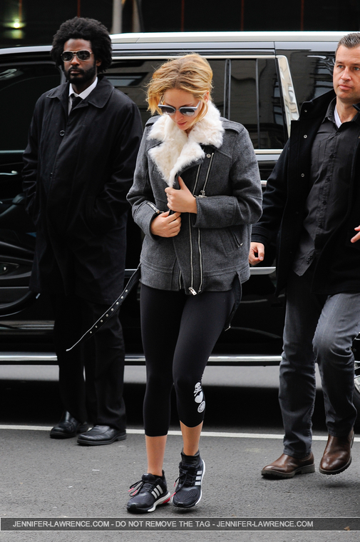 November_16_-_Arriving_at_Soul_Cycle_Gym_in_New_York_City_281129.jpg