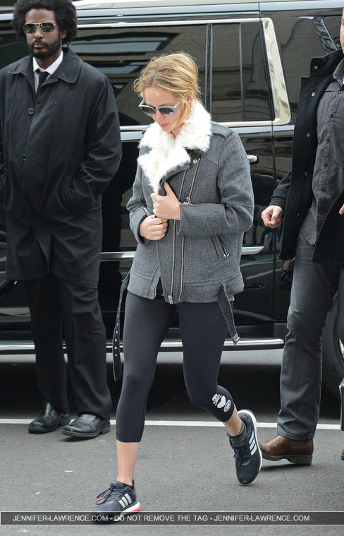 November_16_-_Arriving_at_Soul_Cycle_Gym_in_New_York_City_282229.jpg