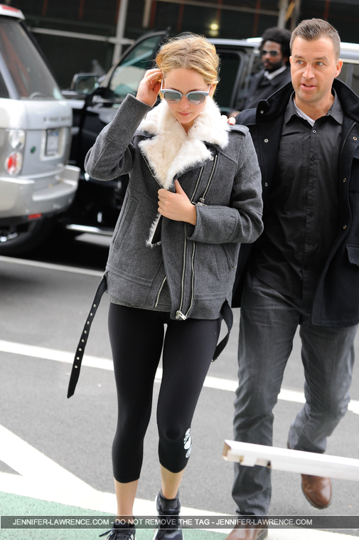 November_16_-_Arriving_at_Soul_Cycle_Gym_in_New_York_City_284129.jpg