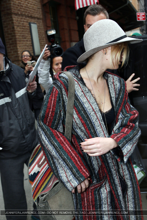 November_16_-_Leaving_her_hotel_in_New_York_288529.jpg