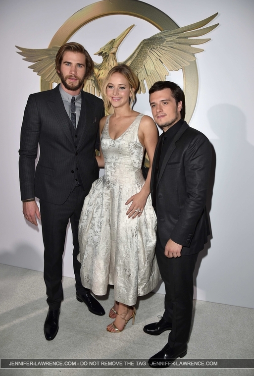 November_17_-__Mockingjay_Part_1__Premiere_After-Party_in_Los_Angeles_5BInside5D_281229.jpg