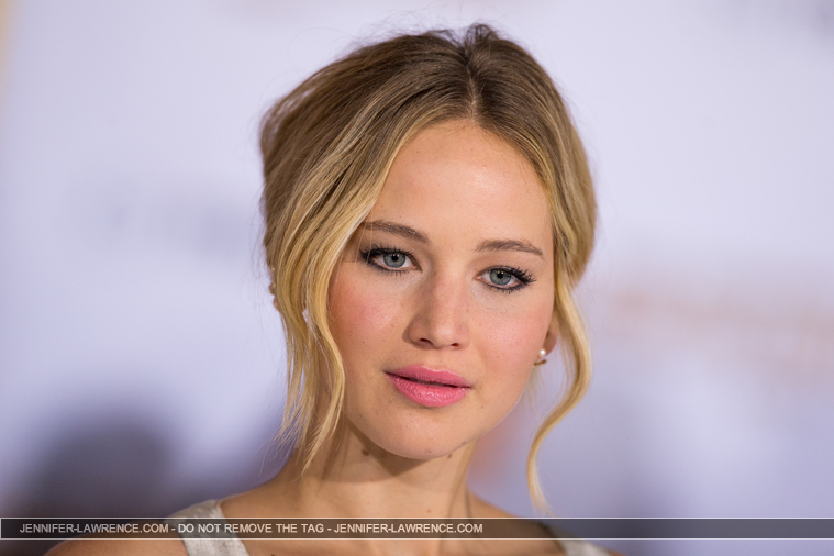 November_17_-__Mockingjay_Part_1__Premiere_in_Los_Angeles_2812229~0.jpg