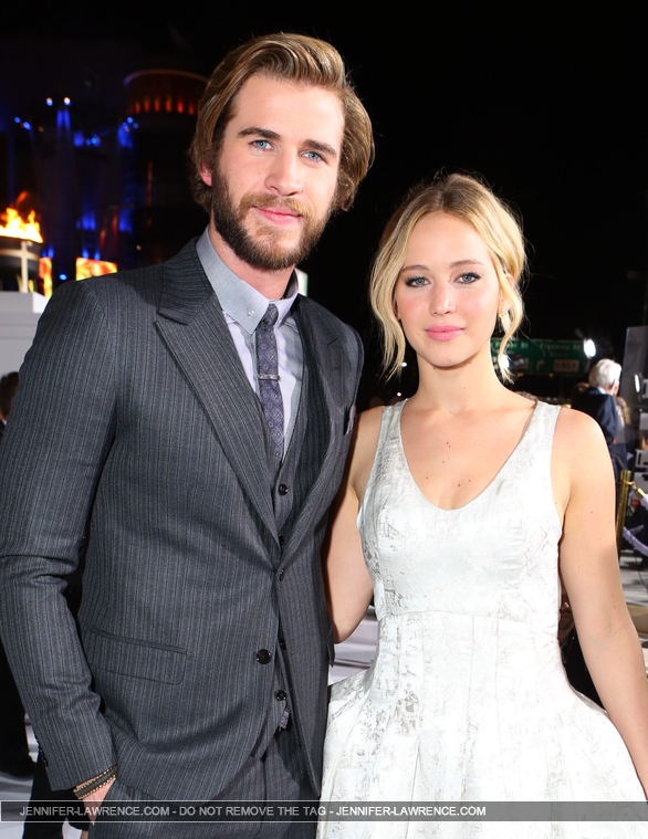 November_17_-__Mockingjay_Part_1__Premiere_in_Los_Angeles_2814929.jpg