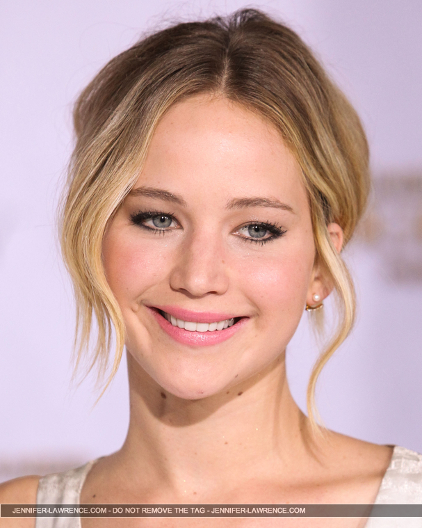 November_17_-__Mockingjay_Part_1__Premiere_in_Los_Angeles_28329.jpg