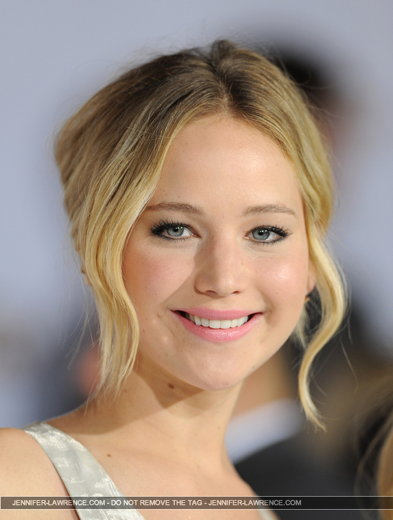 November_17_-__Mockingjay_Part_1__Premiere_in_Los_Angeles_286629.jpg