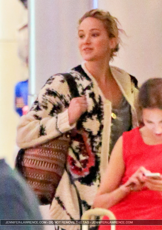 October_10_-_Arriving_at_LAX_Aiport_in_L_A_281129.jpg