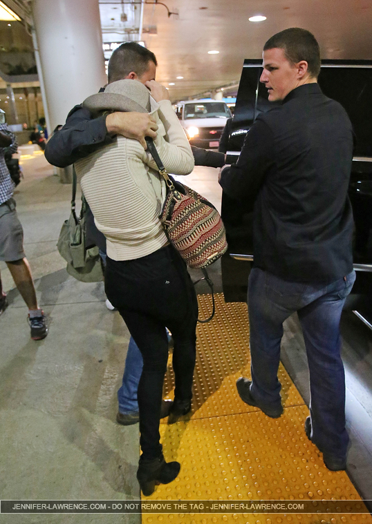 October_14_-_At_LAX_airport_in_Los_Angeles2C_CA_287729.jpg