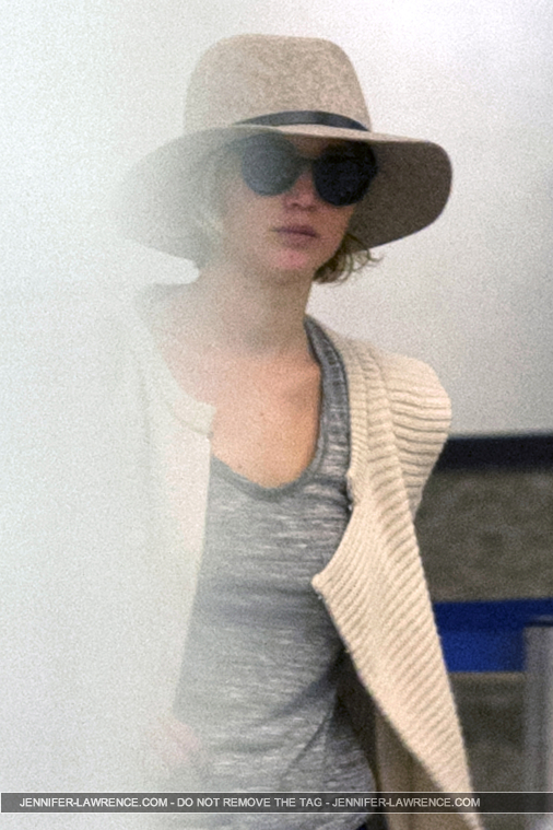 October_14_-_At_LAX_airport_in_Los_Angeles2C_CA_288029.jpg