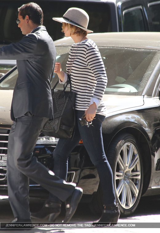 October_24_-_Leaving_a_meeting_in_LA_2810129.jpg