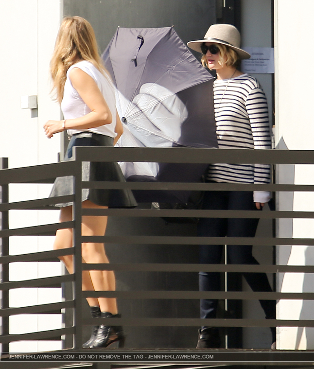 October_24_-_Leaving_a_meeting_in_LA_283729.jpg