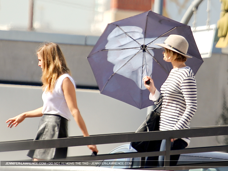 October_24_-_Leaving_a_meeting_in_LA_289229.jpg
