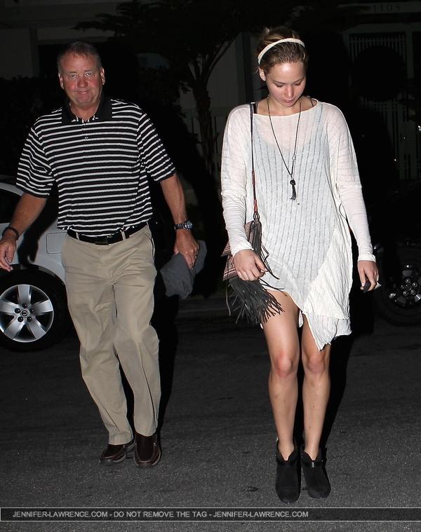 October_27_-_Out_in_LA_284629.jpg