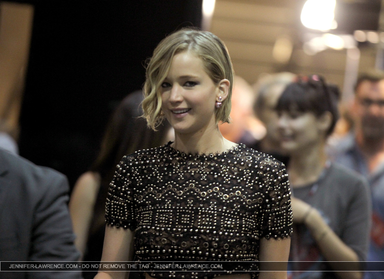 September_19_-_Backstage_at_the_2014_iHeartRadio_Music_Festival_in_Las_Vegas_28829.jpg