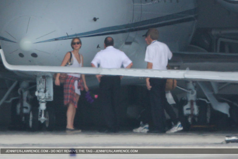 September_20_-_Arriving_in_Los_Angeles_with_Chris_Martin__281229.jpg