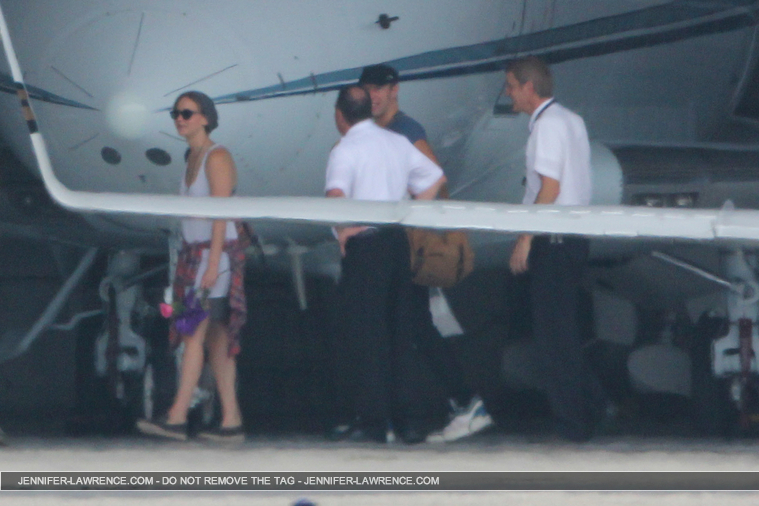 September_20_-_Arriving_in_Los_Angeles_with_Chris_Martin__281529.jpg