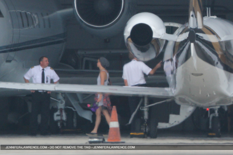September_20_-_Arriving_in_Los_Angeles_with_Chris_Martin__282529.jpg