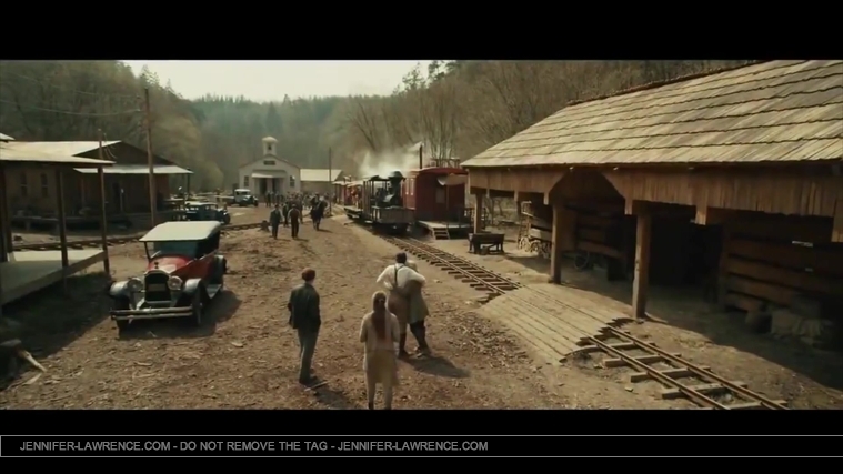 Serena_Official_Trailer_US__2825329.jpg