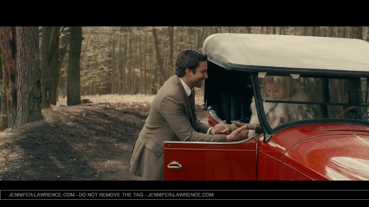 Serena_clip_-_Bradley_Cooper___Jennifer_Lawrence_055.jpg