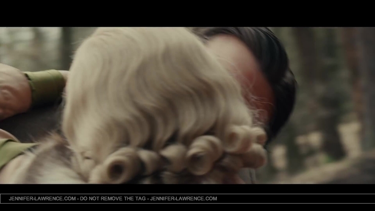Serena_clip_-_Bradley_Cooper___Jennifer_Lawrence_292.jpg