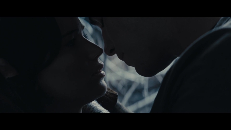 The_Hunger_Games_Catching_Fire_2013_1080p_BluRay_x264_AAC_-_Ozlem_00345.jpg