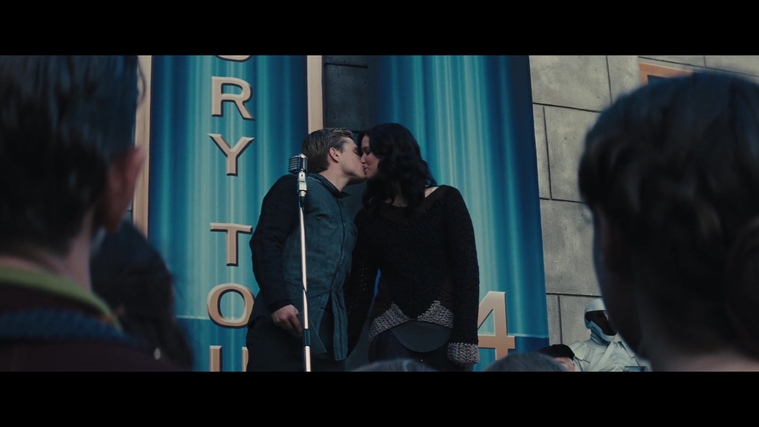 The_Hunger_Games_Catching_Fire_2013_1080p_BluRay_x264_AAC_-_Ozlem_01882.jpg