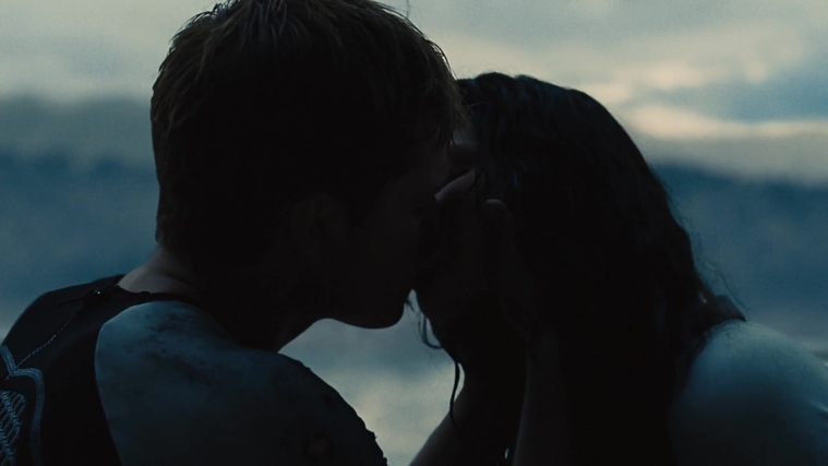 The_Hunger_Games_Catching_Fire_2013_1080p_BluRay_x264_AAC_-_Ozlem_10003.jpg