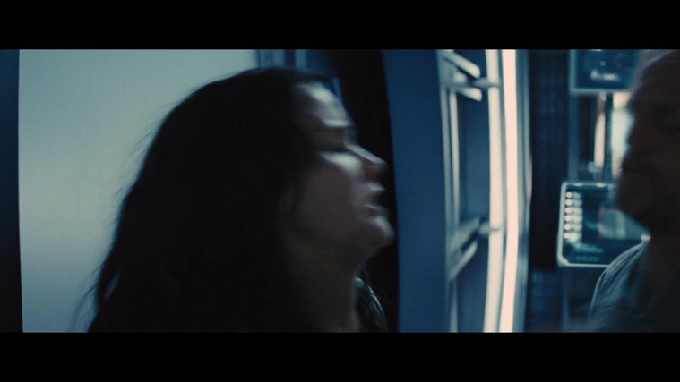 The_Hunger_Games_Catching_Fire_2013_1080p_BluRay_x264_AAC_-_Ozlem_10922.jpg