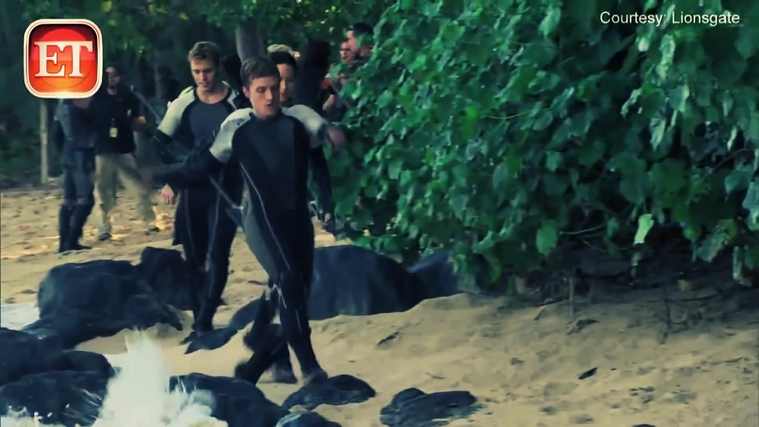 The_Hunger_Games__Catching_Fire_28Behind_the_Scenes29_2817429.jpg