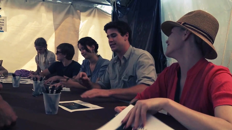 The_Hunger_Games__Catching_Fire_28Behind_the_Scenes29_2828329.jpg
