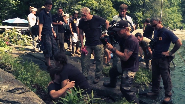 The_Hunger_Games__Catching_Fire_28Behind_the_Scenes29_2834629.jpg