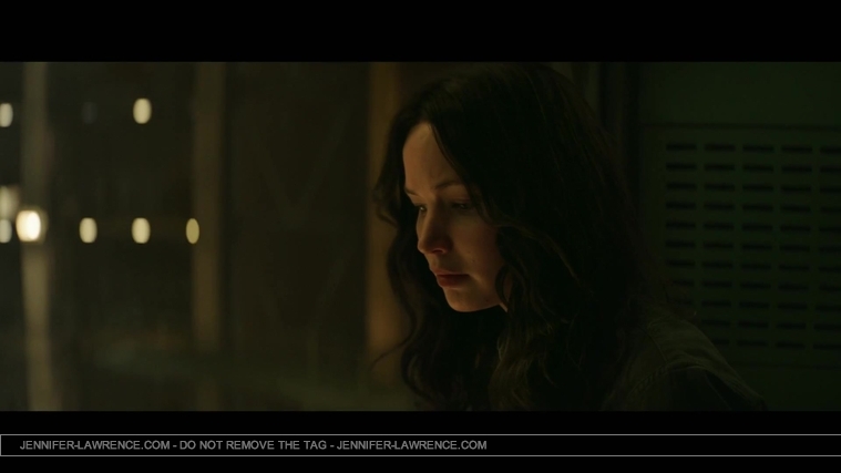 The_Hunger_Games__Mockingjay_Part_1_-_22Return_to_District_1222_006.jpg