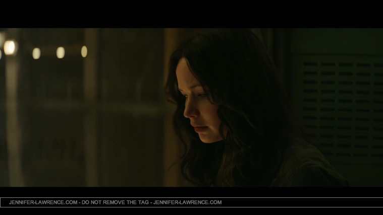 The_Hunger_Games__Mockingjay_Part_1_-_22Return_to_District_1222_009.jpg