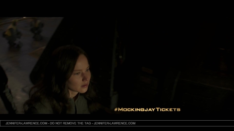 The_Hunger_Games__Mockingjay_Part_1_-_22Return_to_District_1222_028.jpg