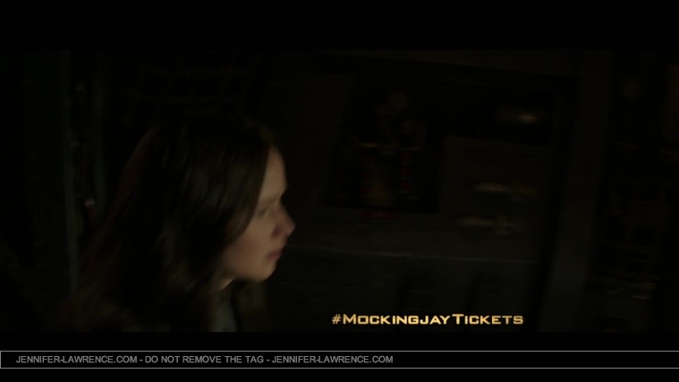 The_Hunger_Games__Mockingjay_Part_1_-_22Return_to_District_1222_030.jpg