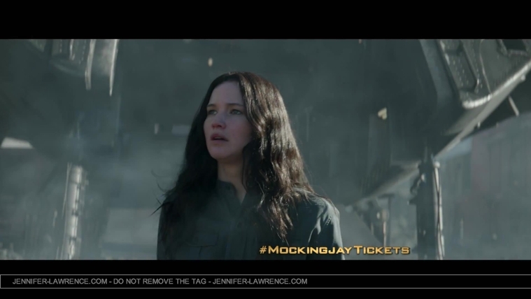 The_Hunger_Games__Mockingjay_Part_1_-_22Return_to_District_1222_061.jpg
