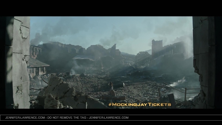 The_Hunger_Games__Mockingjay_Part_1_-_22Return_to_District_1222_072.jpg