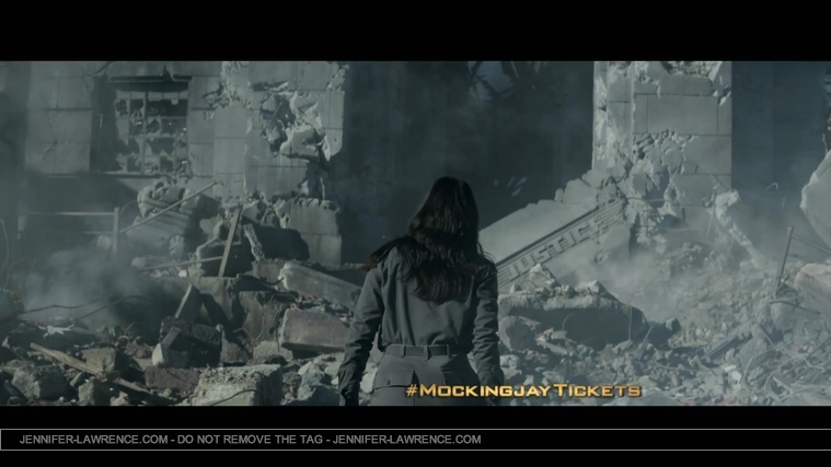 The_Hunger_Games__Mockingjay_Part_1_-_22Return_to_District_1222_082.jpg
